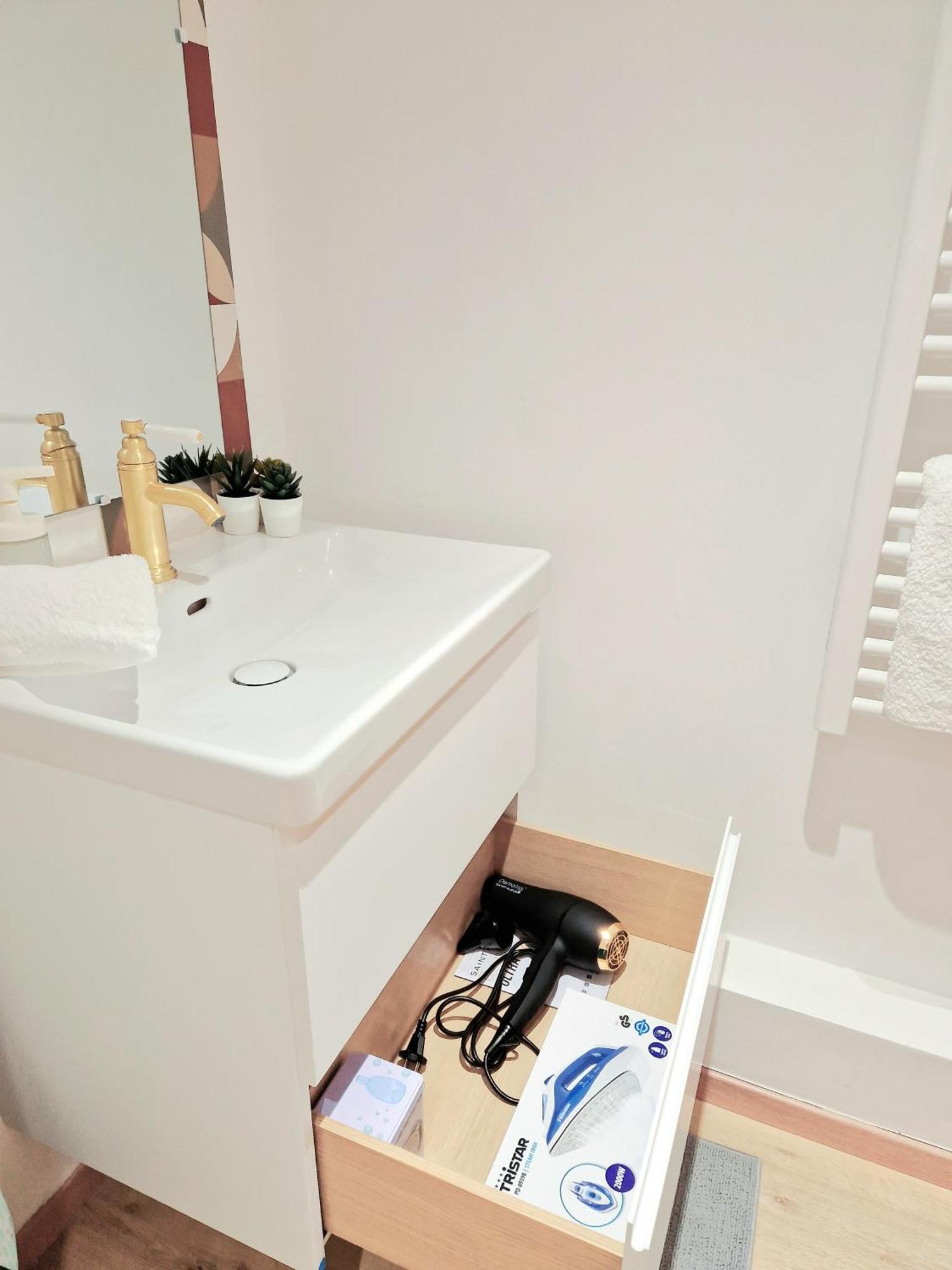 L'Elementaire, Appartement Chic Et Central مُلووز المظهر الخارجي الصورة